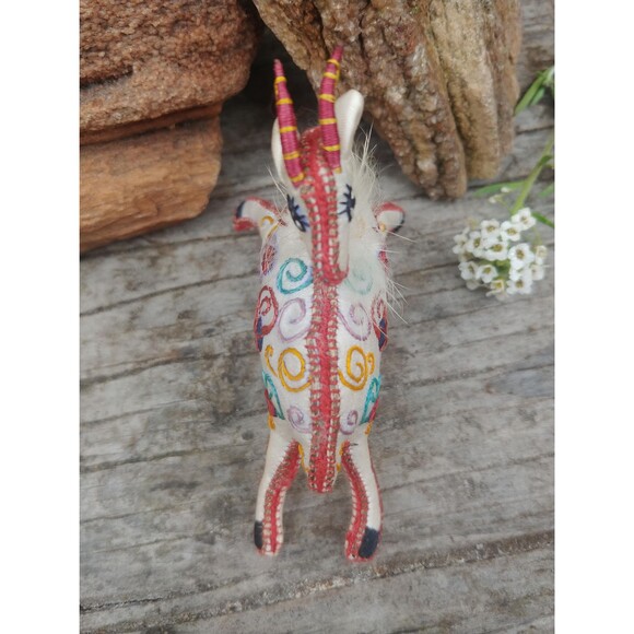 Vintage Miniature Embroidered Silk Stuffed Gazelle - Picture 4 of 10